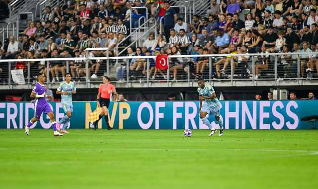 尤文世俱杯首战5-0完胜！小孔塞桑梅开二度，球迷赞誉有加