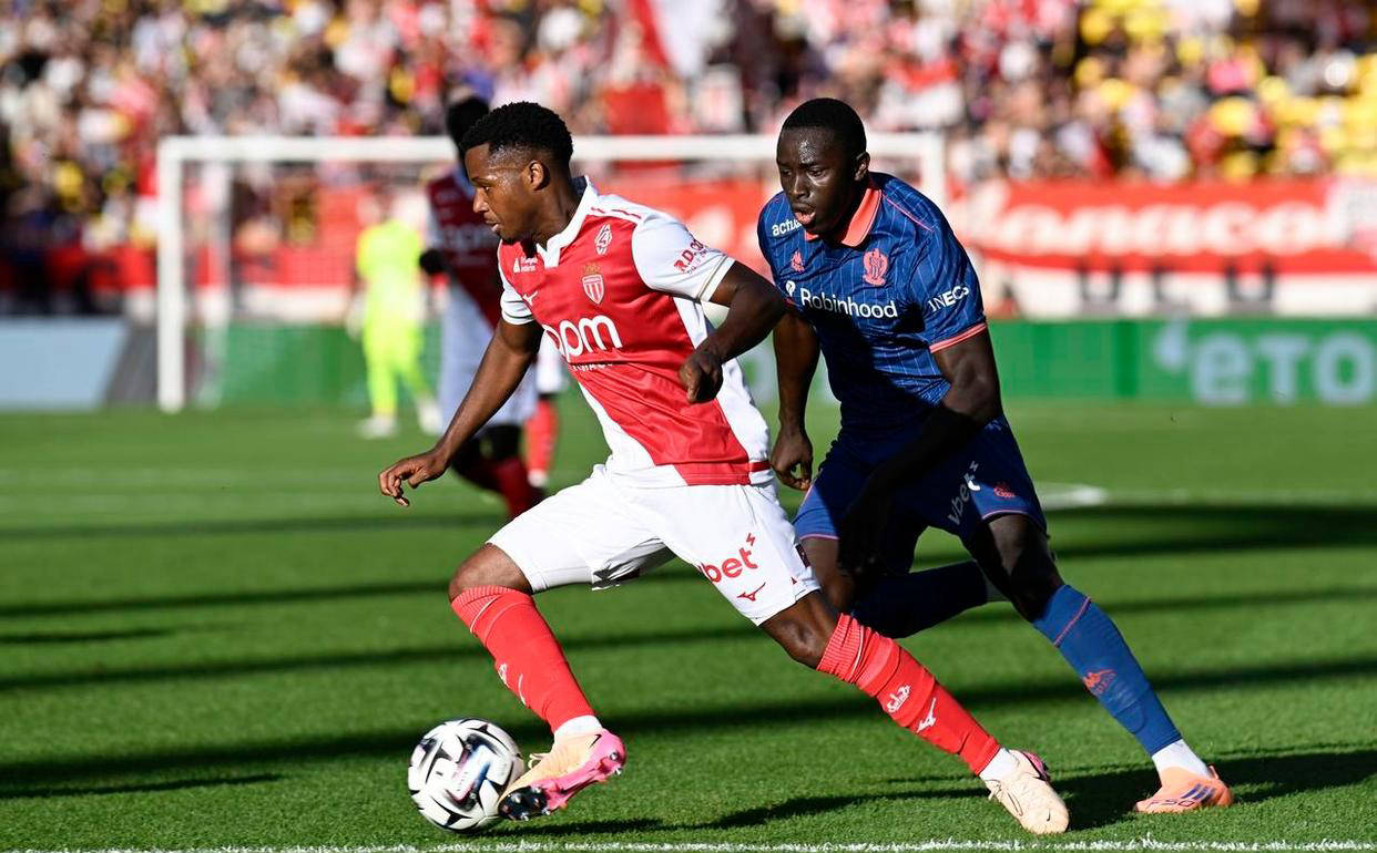 22岁巴萨前锋法蒂在法甲联赛中表现抢眼,率队2场不败